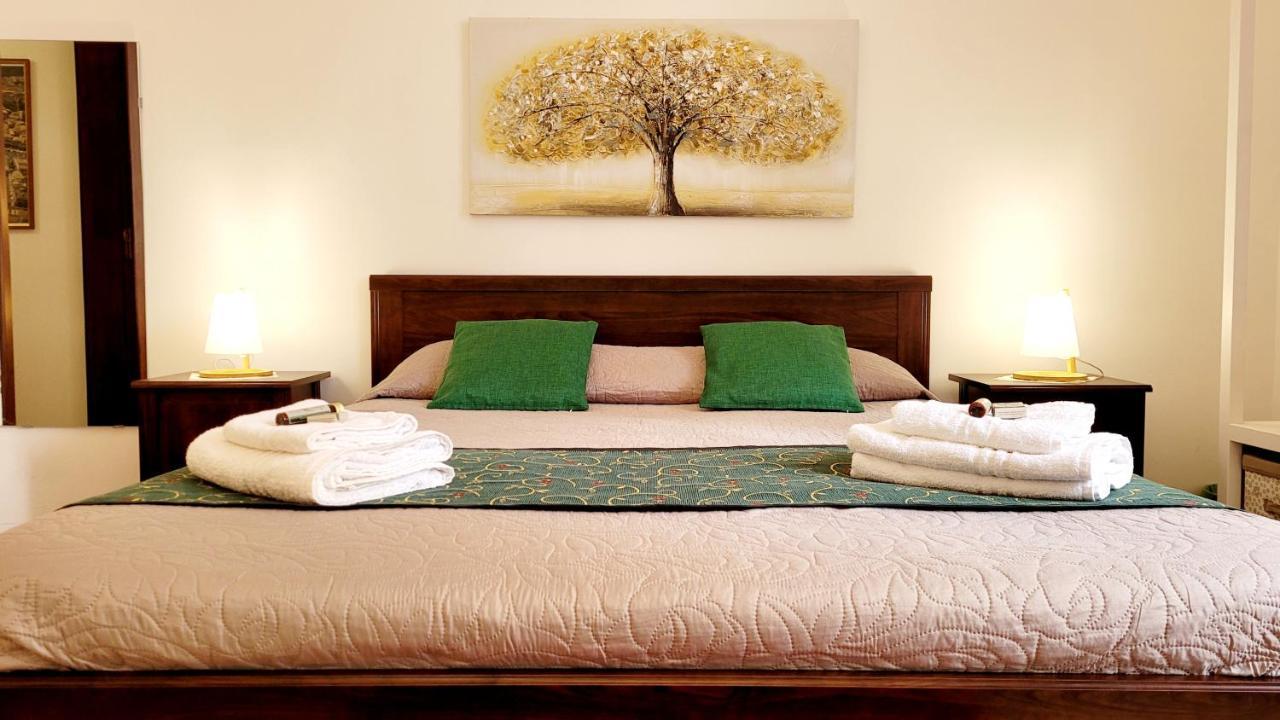Zanzi 'S Charming Rooms อาโวลา ภายนอก รูปภาพ