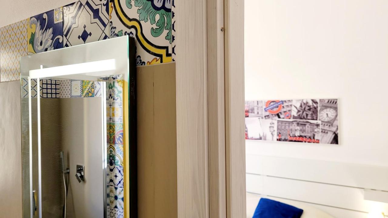 Zanzi 'S Charming Rooms อาโวลา ภายนอก รูปภาพ
