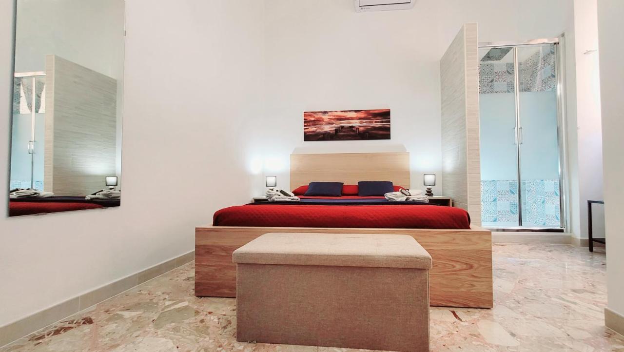 Zanzi 'S Charming Rooms อาโวลา ภายนอก รูปภาพ